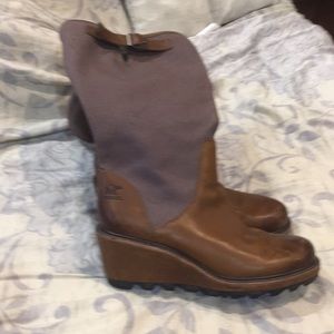Sorel wedge boots